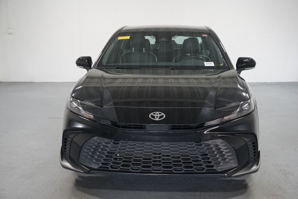 Used 2025 Toyota Camry SE Sedan