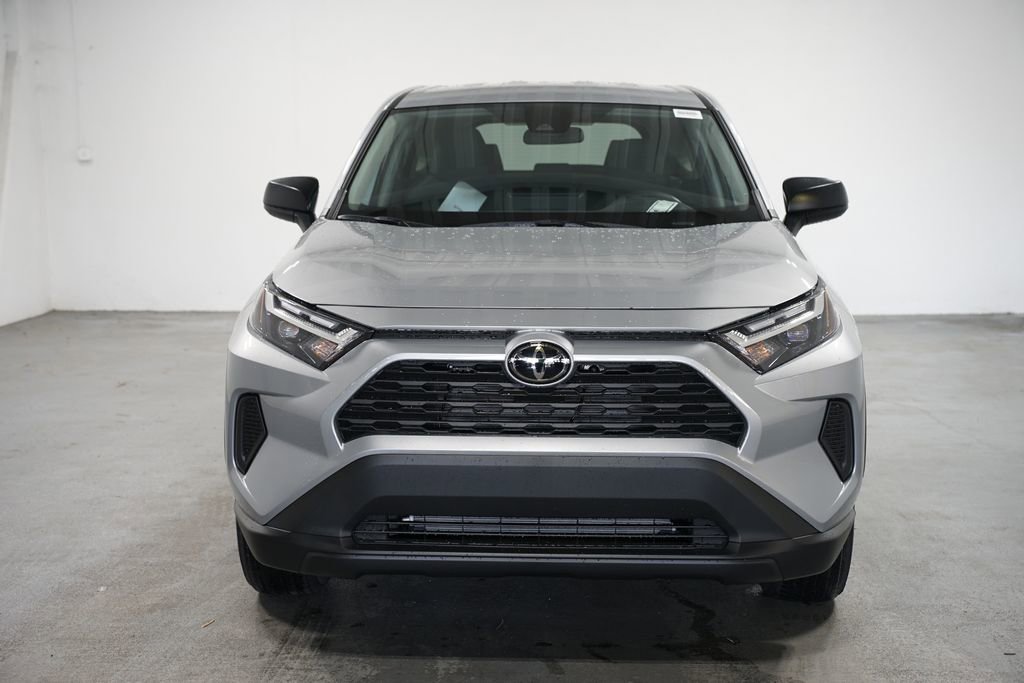 2025 Toyota RAV4 LE photo 2