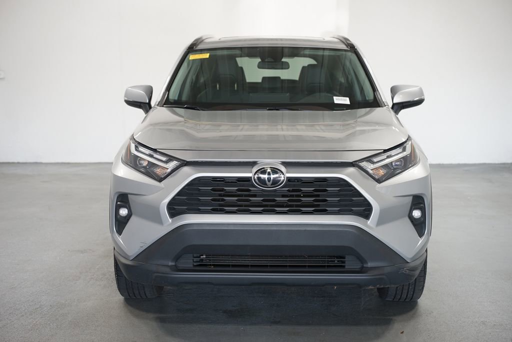 2023 Toyota RAV4 XLE Premium photo 2