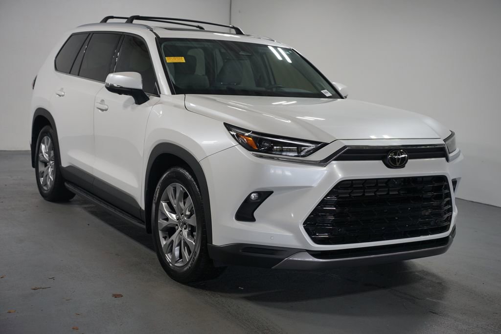 2024 Toyota Grand Highlander Limited photo 3