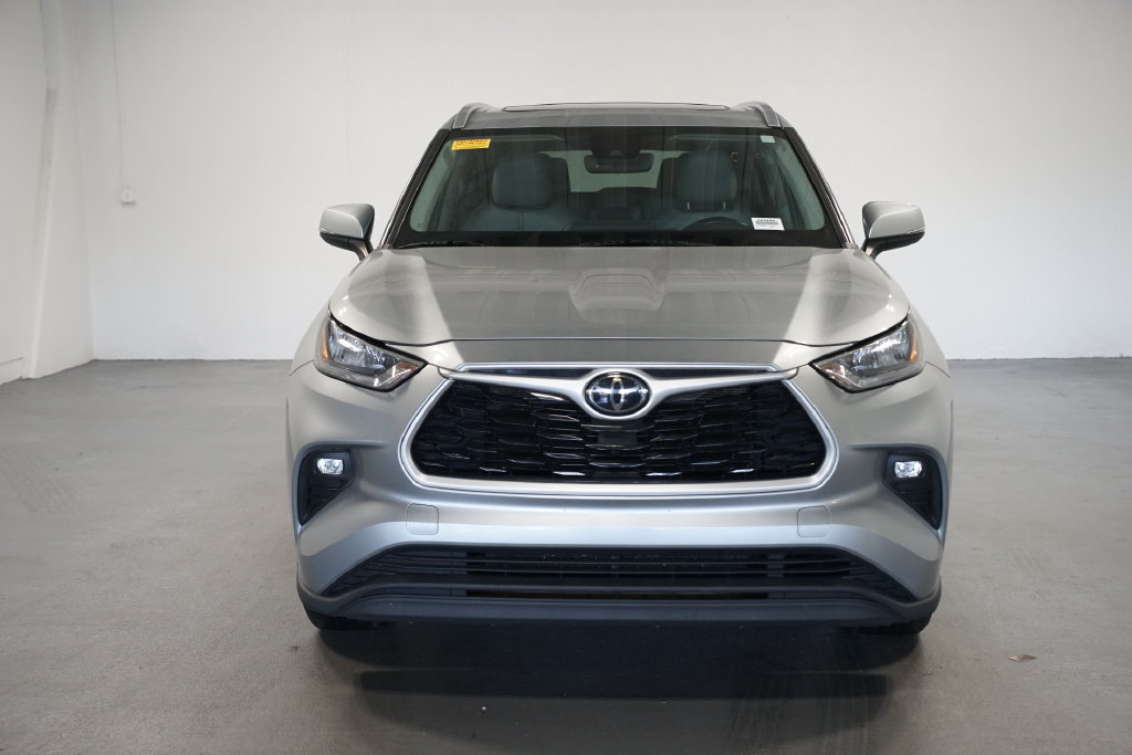 Used 2020 Toyota Highlander XLE SUV