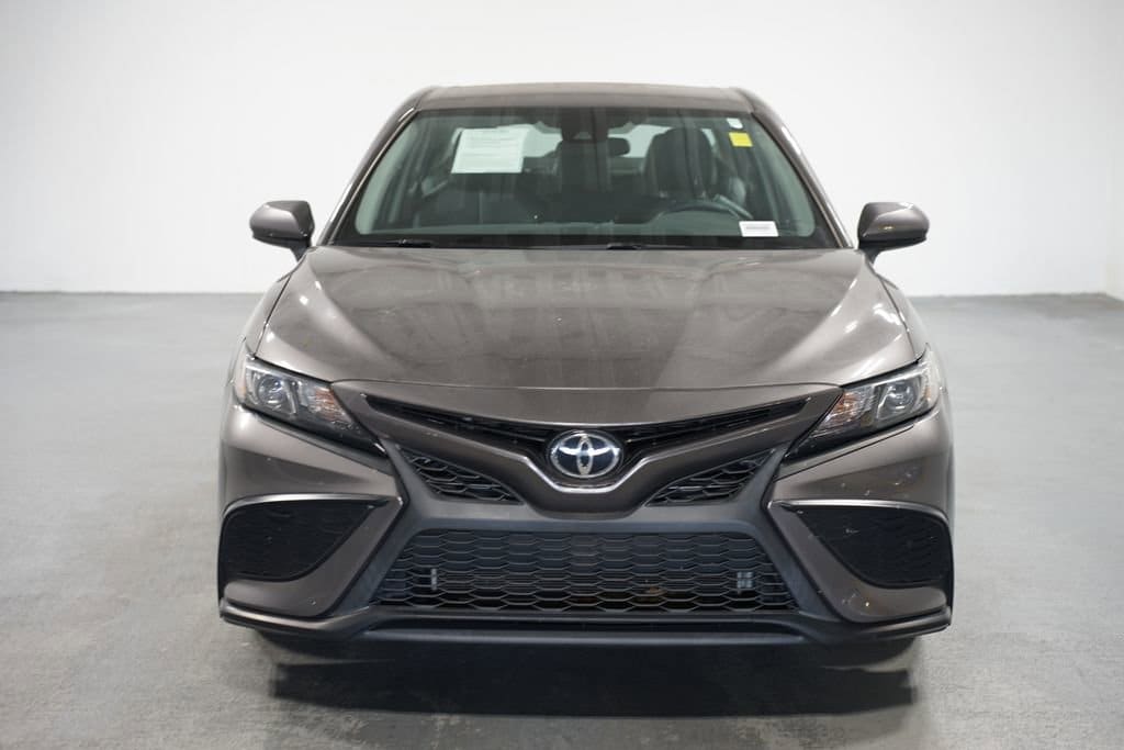 Used 2021 Toyota Camry SE with VIN 4T1G11AK6MU568250 for sale in Duluth, GA