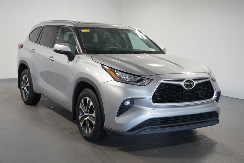 Used 2020 Toyota Highlander XLE SUV