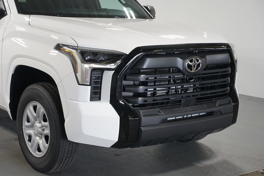 New 2026 Toyota Tundra SR SR CREWMAX 5.5