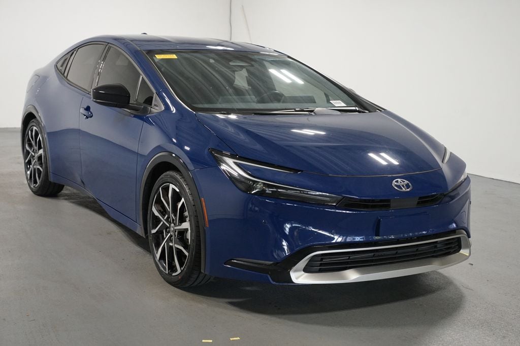 Used 2025 Toyota Prius Plug-In Hybrid XSE Hatchback
