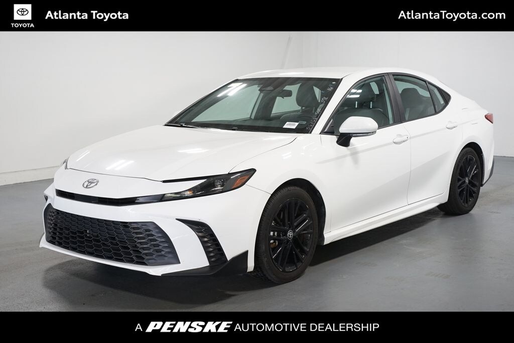 Used 2025 Toyota Camry SE Sedan