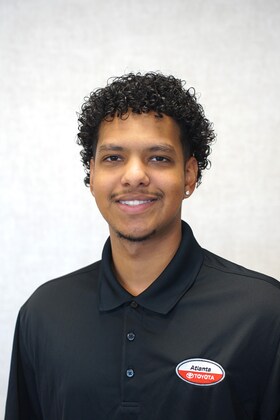 Staff member Alfredo Penagos from ID_cc37fda3b719