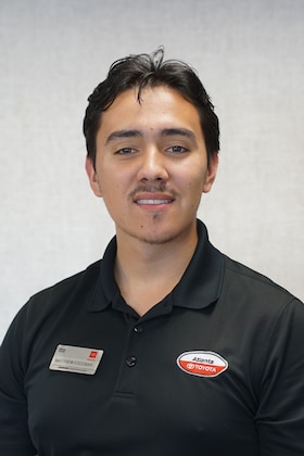 Staff member Matthew Escobar-Salazar from ID_cc37fda3b719