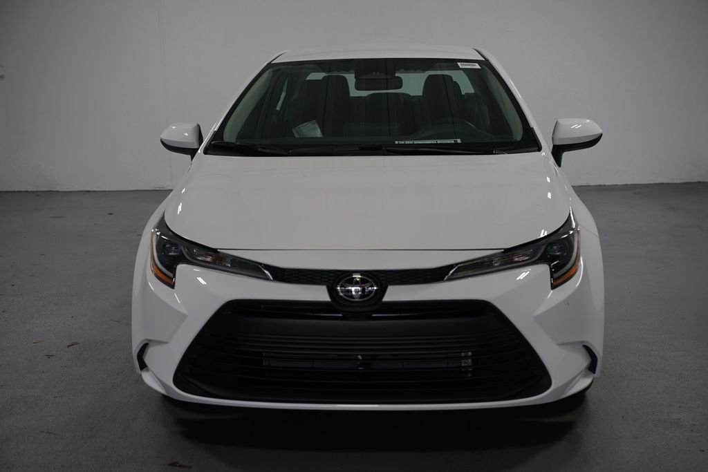 2026 Toyota Corolla LE photo 2
