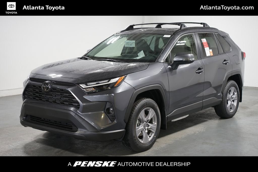 2025 Toyota RAV4 XLE's photo