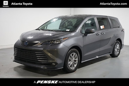 2025 Toyota Sienna XLE Van Passenger Van