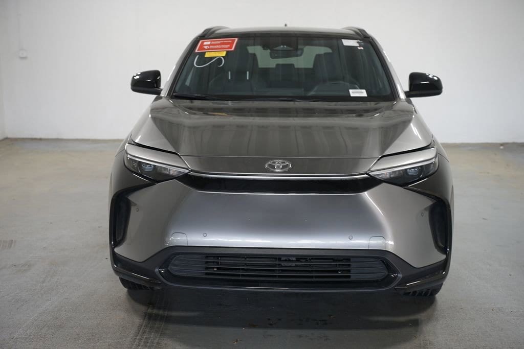 Used 2024 Toyota bZ4X XLE with VIN JTMAAAAA3RA040465 for sale in Duluth, GA