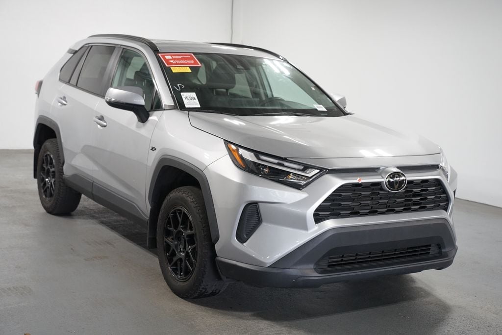 Used 2024 Toyota RAV4 XLE SUV