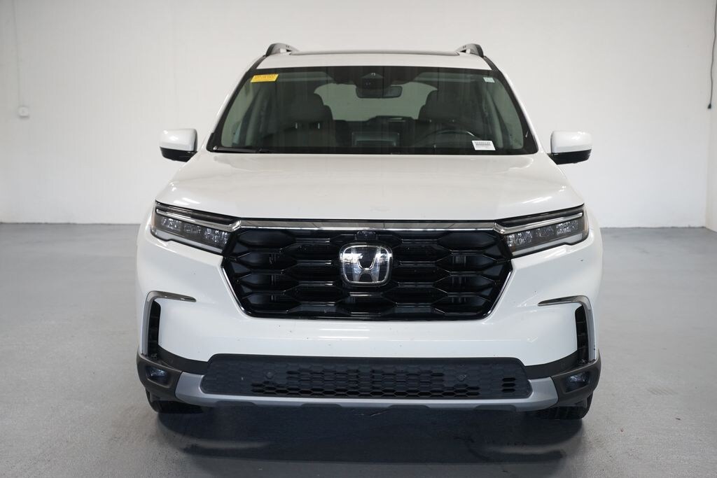 Used 2023 Honda Pilot Elite SUV