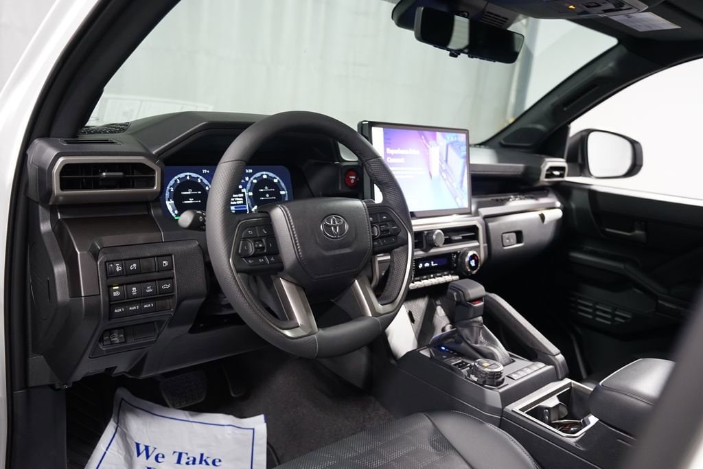 2025 Toyota Tacoma TRD Off Road - Photo 12