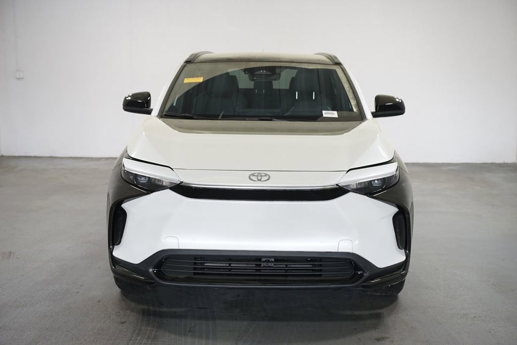 Used 2024 Toyota bZ4X XLE with VIN JTMAAAAA3RA046539 for sale in Duluth, GA