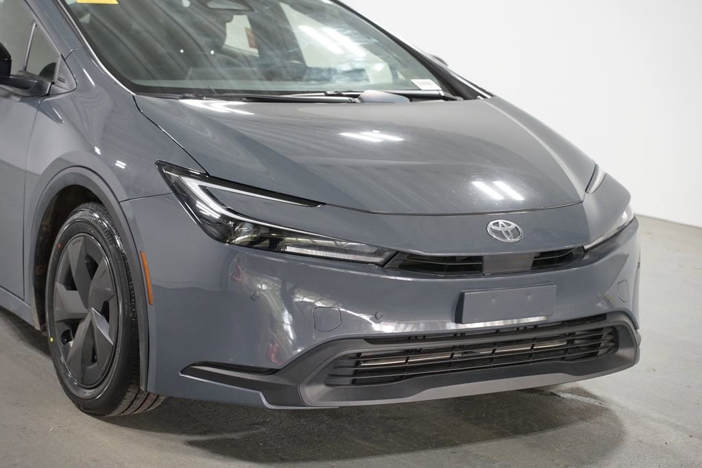 Used 2023 Toyota Prius LE Hatchback