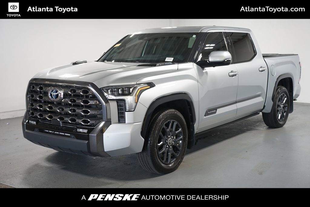 2023 Toyota Tundra Platinum's photo