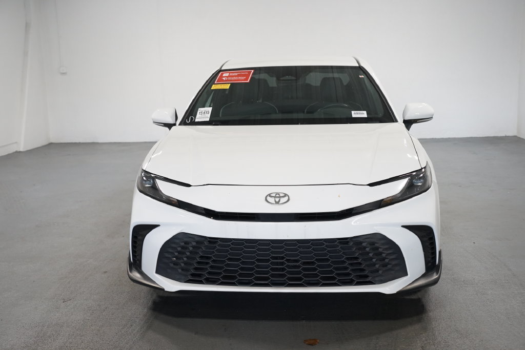 Used 2025 Toyota Camry SE Sedan