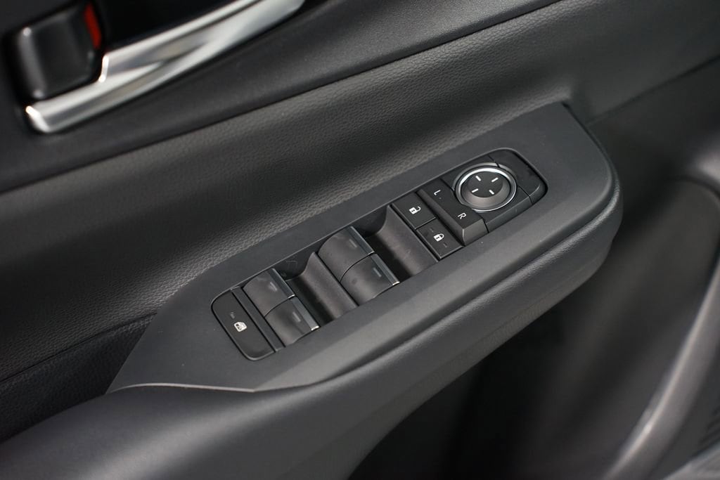 2026 Toyota Prius Plug-in Hybrid XSE Premium - Photo 32