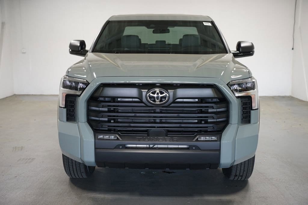 New 2026 Toyota Tundra SR5 SR5 CREWMAX 5.5