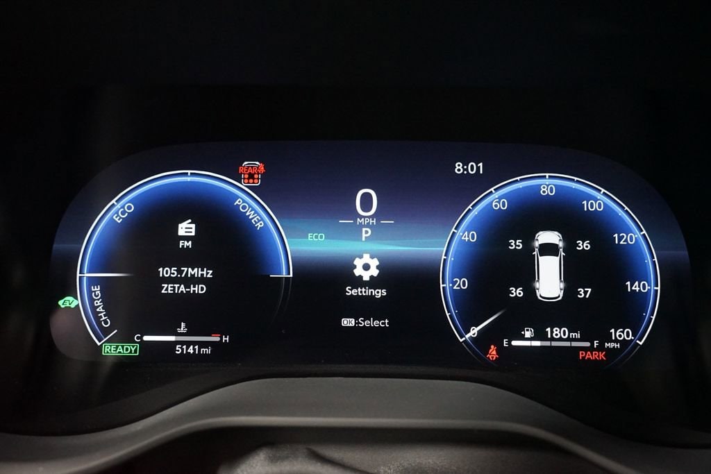 2025 Toyota Sienna Platinum - Photo 16