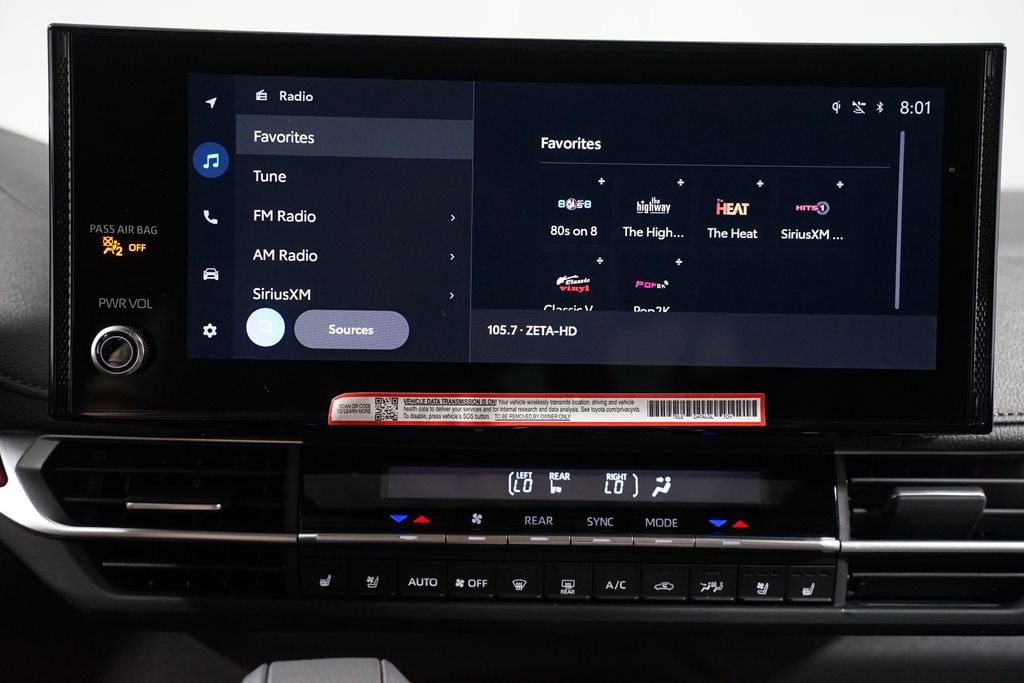 2025 Toyota Sienna Platinum - Photo 19