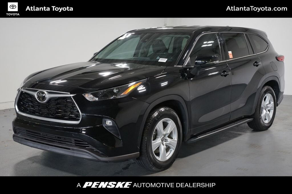 Used 2022 Toyota Highlander LE SUV