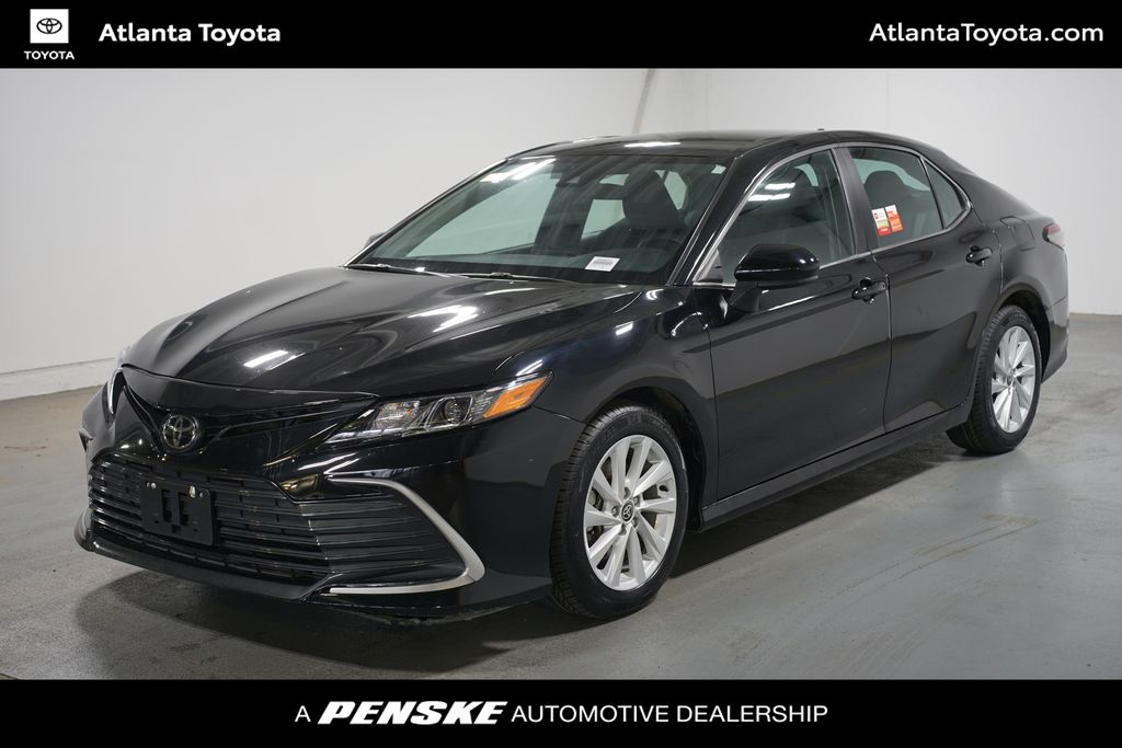 2021 Toyota Camry 2.5 Auto LE's photo