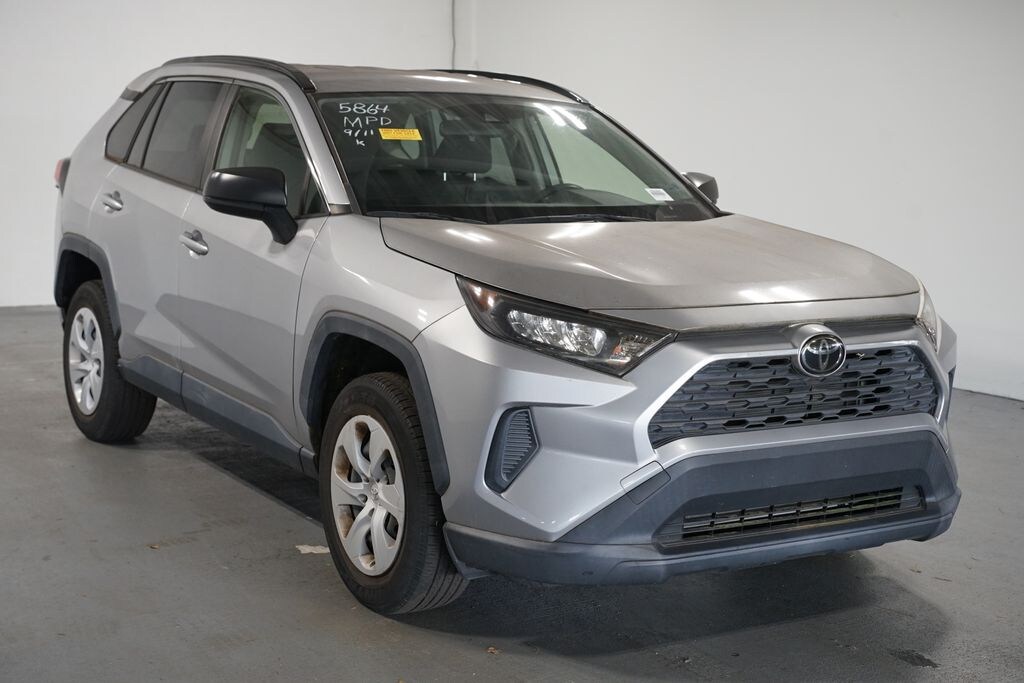 Used 2020 Toyota RAV4 LE SUV