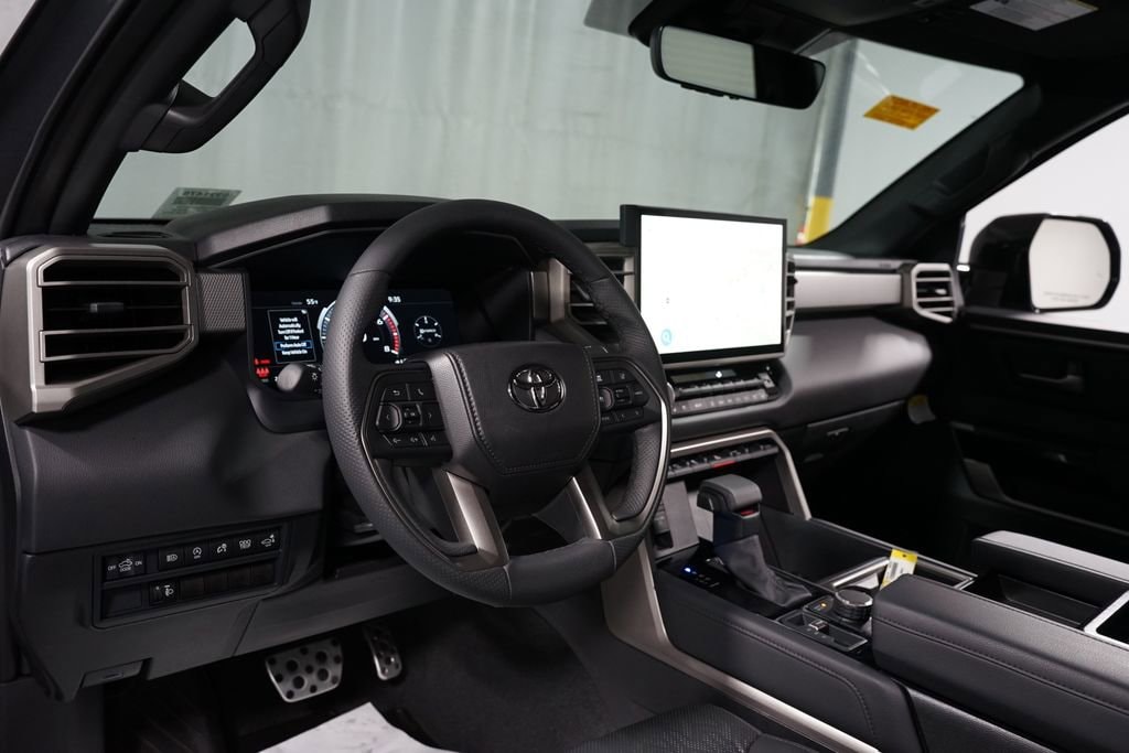 2025 Toyota Tundra Limited - Photo 13