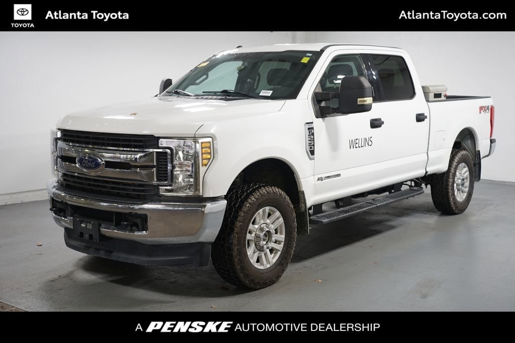 Used 2019 Ford F-250 XLT Truck Crew Cab