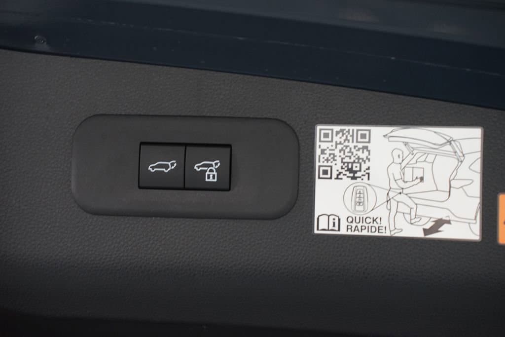 2025 Toyota Crown Signia Limited - Photo 37