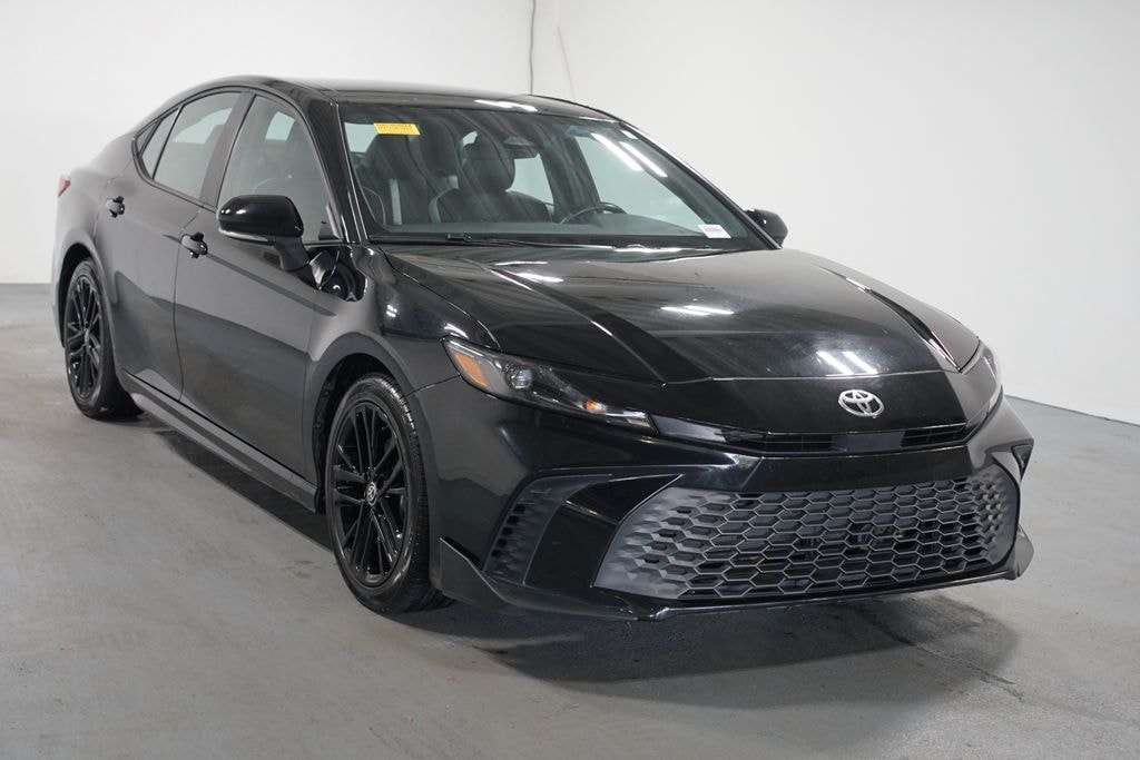 Used 2025 Toyota Camry SE Sedan