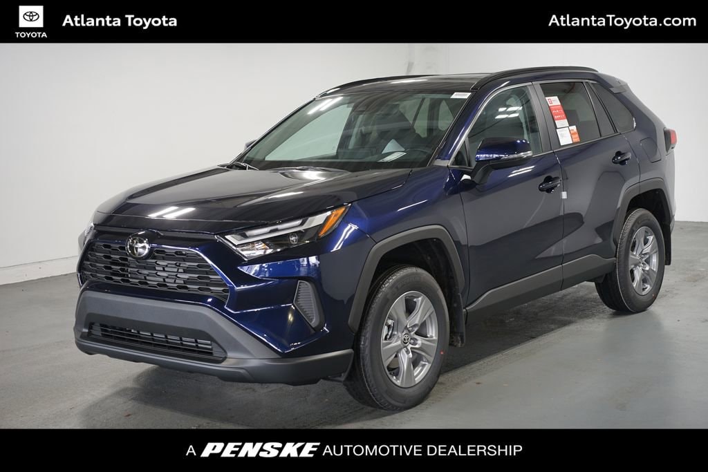 2025 Toyota RAV4 XLE's photo