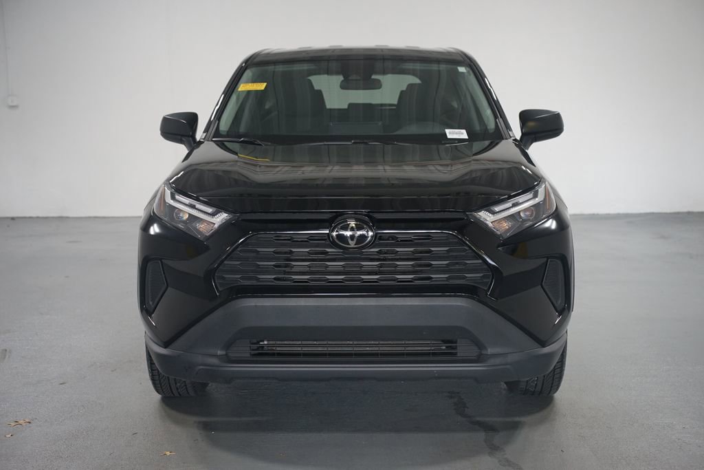 2024 Toyota RAV4 LE photo 2