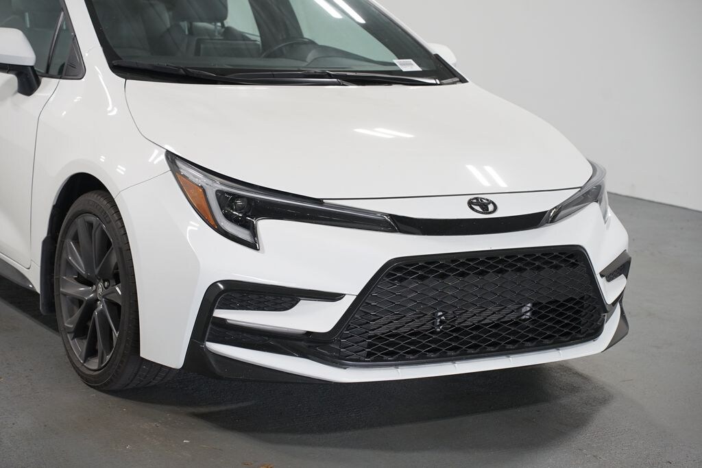 Used 2025 Toyota Corolla SE Sedan