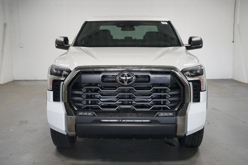 New 2026 Toyota Tundra SR5 SR5 CREWMAX 5.5