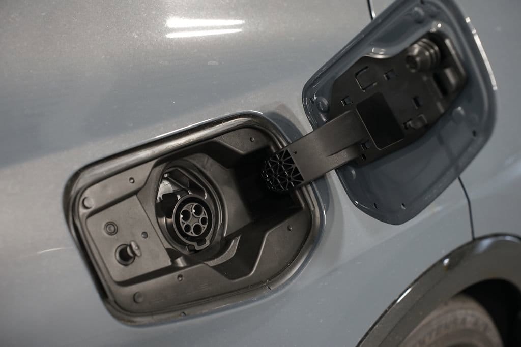 2026 Toyota Prius Plug-in Hybrid XSE Premium - Photo 11