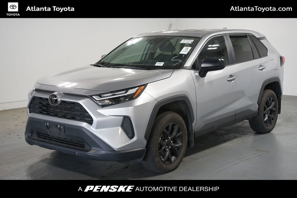 2024 Toyota RAV4 LE FWD's photo
