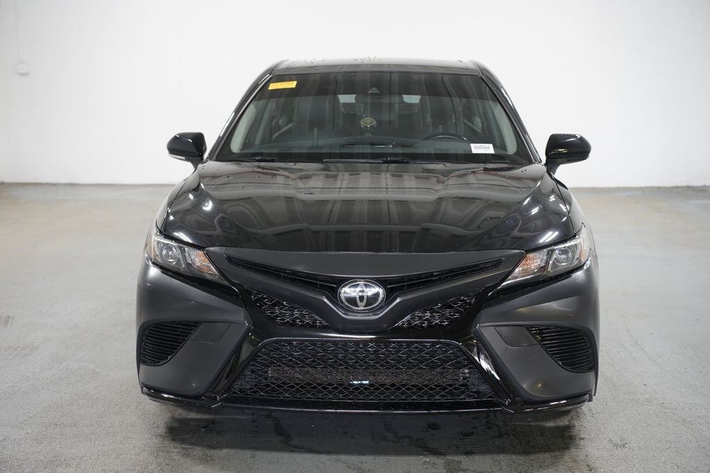 Used 2022 Toyota Camry SE Sedan
