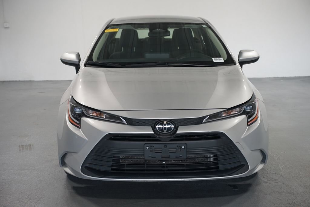 2023 Toyota Corolla LE photo 2