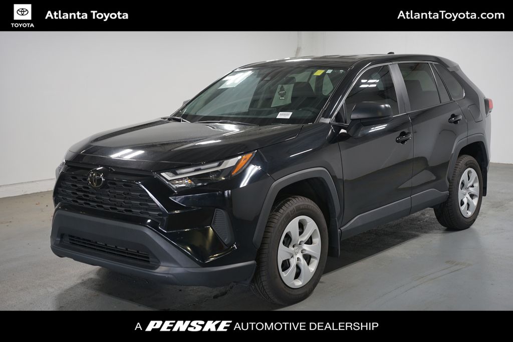 2024 Toyota RAV4 LE FWD's photo