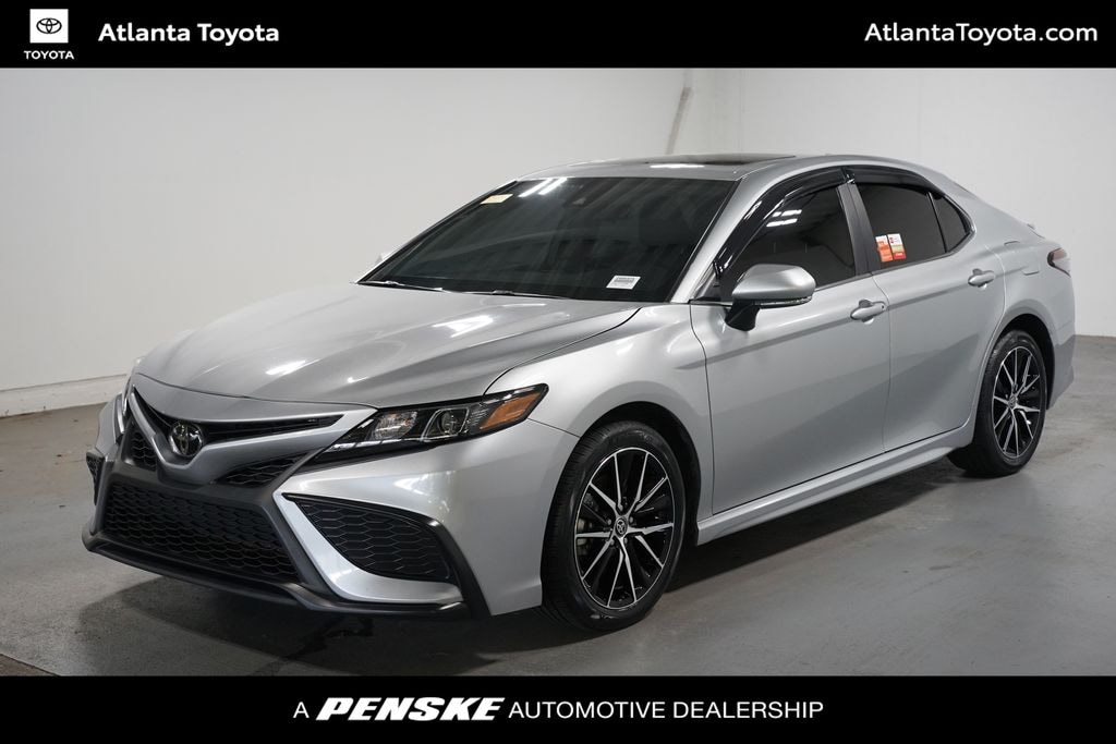 Used 2024 Toyota Camry SE Sedan