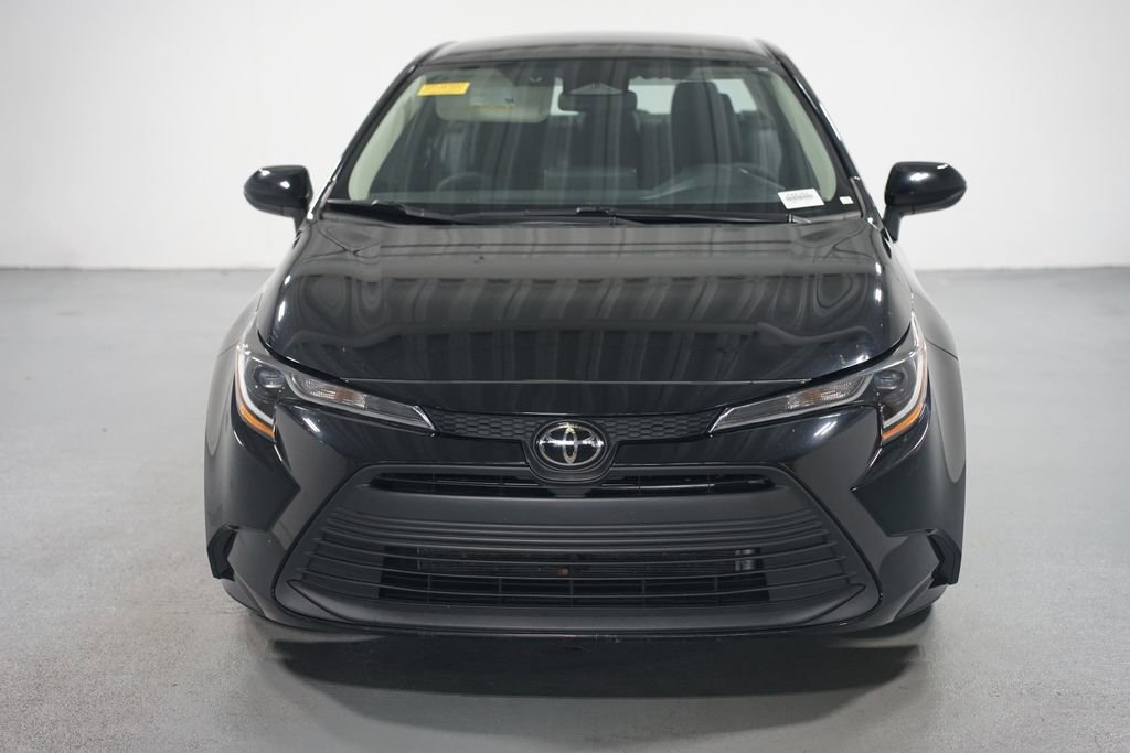 2023 Toyota Corolla LE photo 2