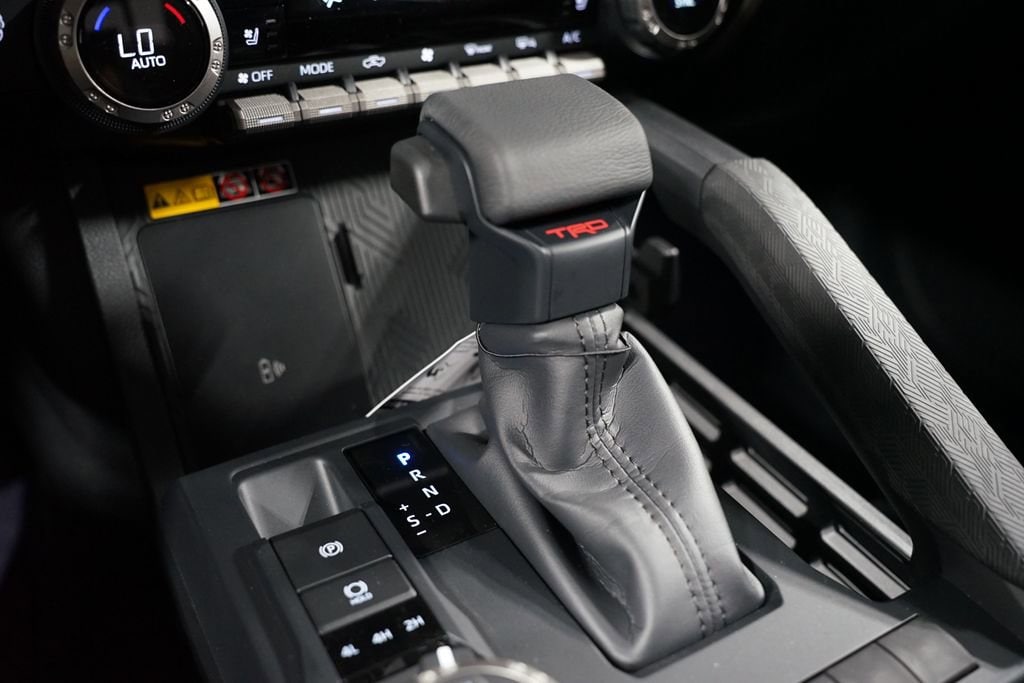 2025 Toyota Tacoma TRD Off Road - Photo 24