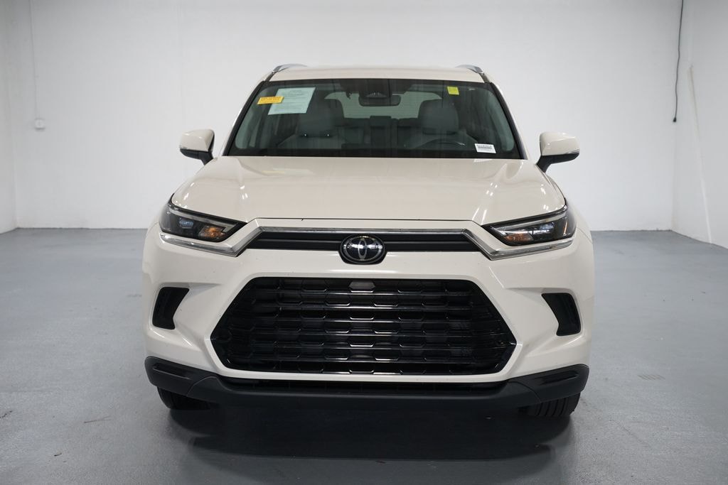 Used 2024 Toyota Grand Highlander XLE SUV