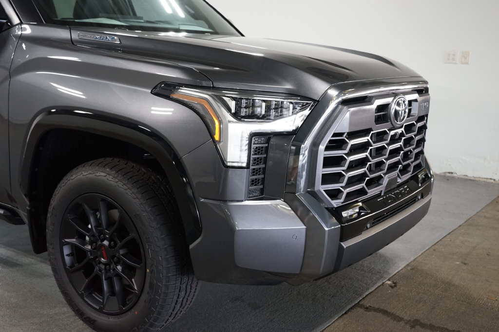 New 2026 Toyota Tundra i-FORCE MAX Platinum PLATINUM CREWMAX 5.5