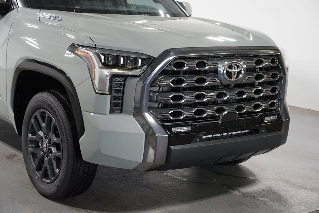 New 2026 Toyota Tundra i-FORCE MAX Platinum PLATINUM CREWMAX 5.5