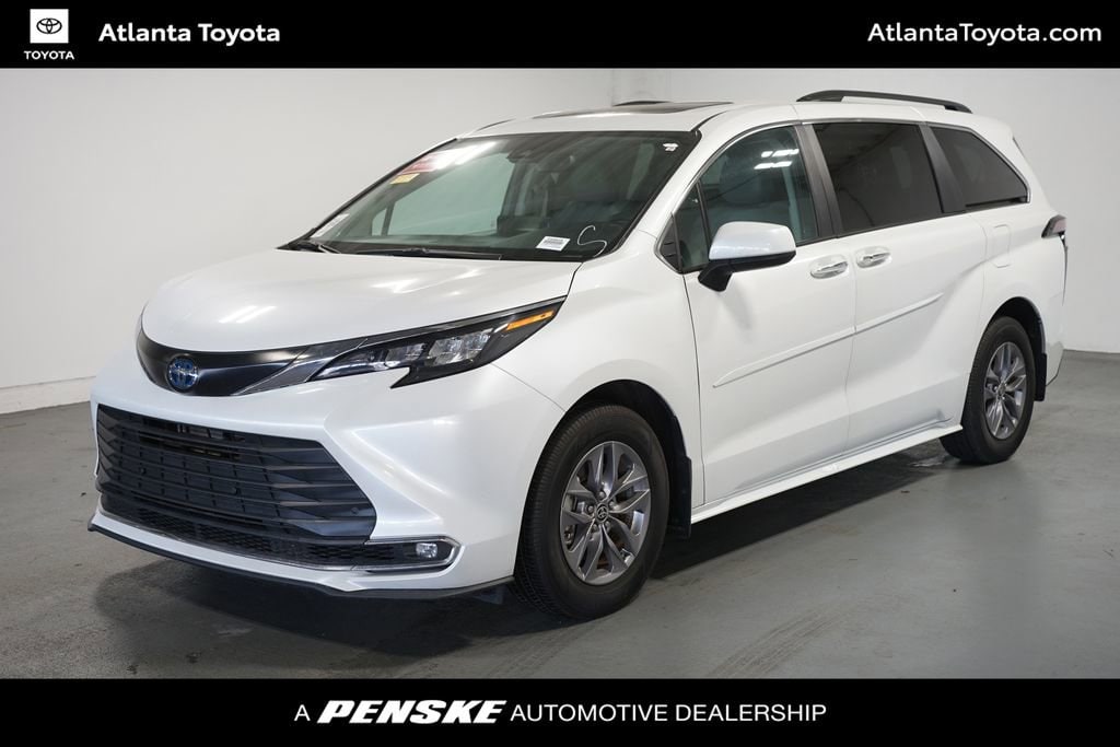 2024 Toyota Sienna Van Passenger Van 